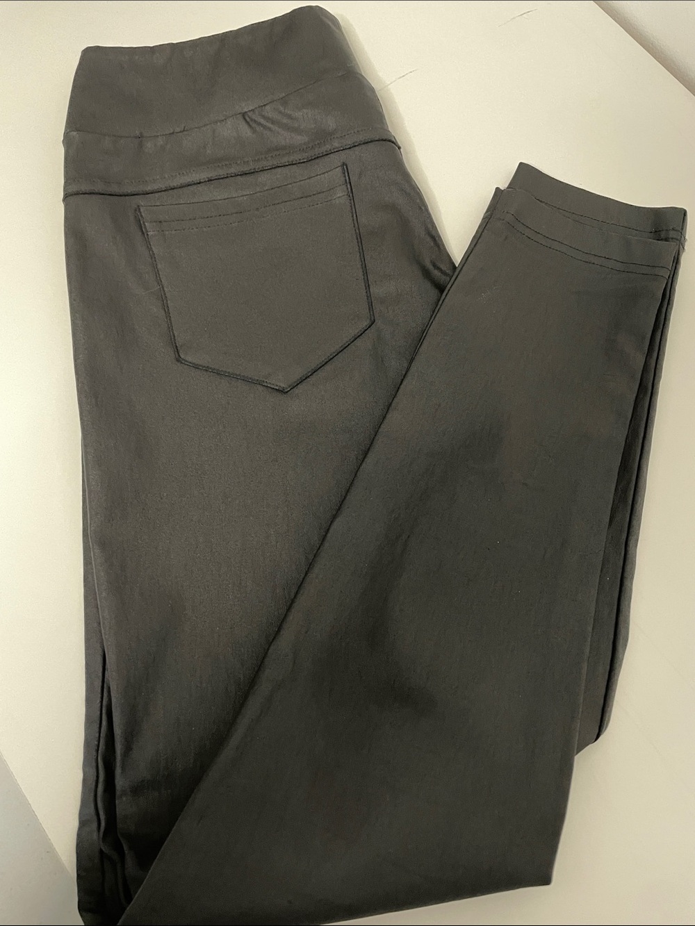 Brenda Beddome Women’s Black leather look Stretch pants